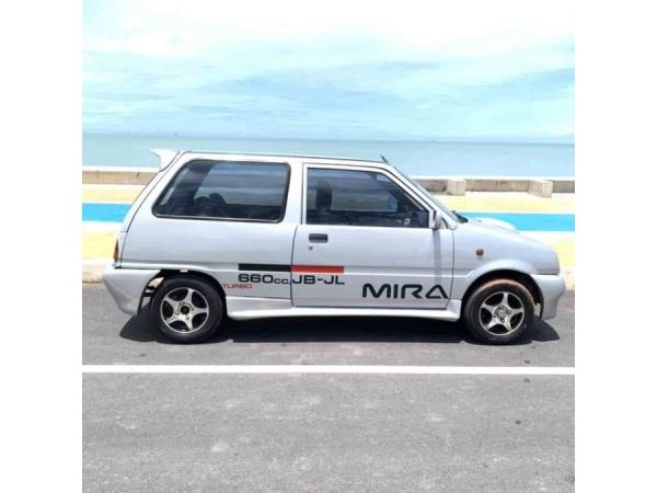 ขายรถ มิร่า Mira Daihatsu สี บรอนซ์เงิน  ปี 47 ทะเบียน สงขลา แอร์เย็น ล้อแม็กซ์  ห้องเครื่องเปลี่ยนอะไหล่ใหม่ไปหลายรายการ